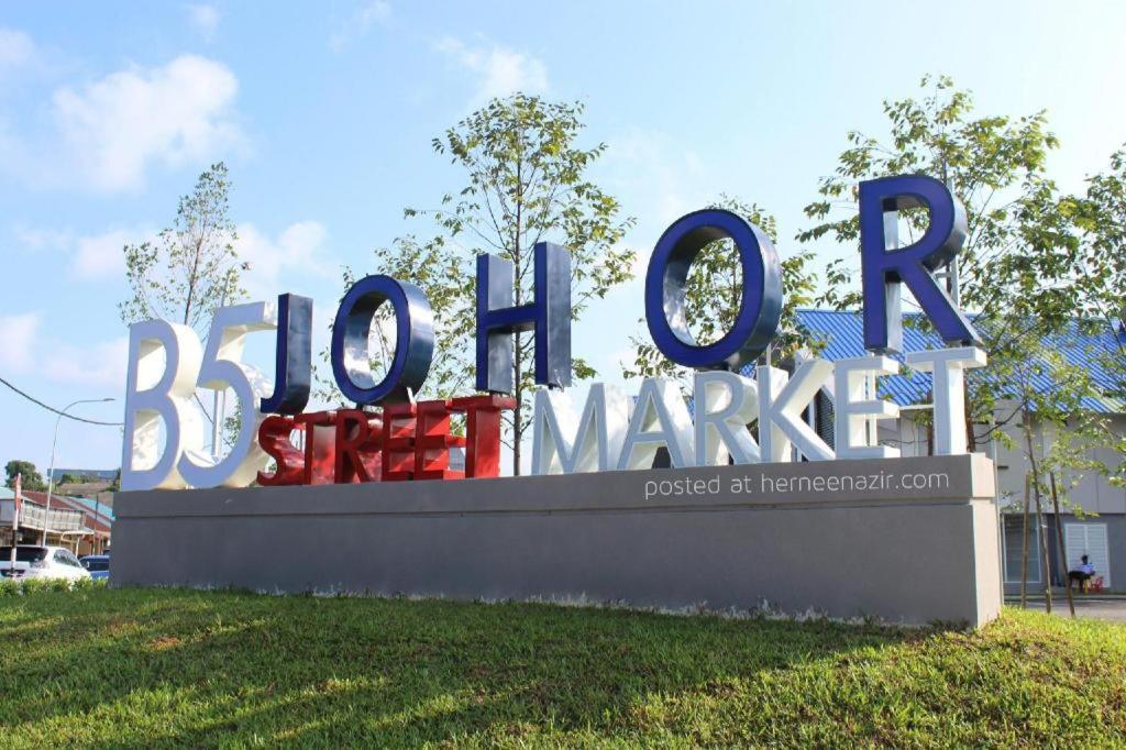 Zoom Inn Boutique Hotel - Danga Bay Johor Bahru Esterno foto
