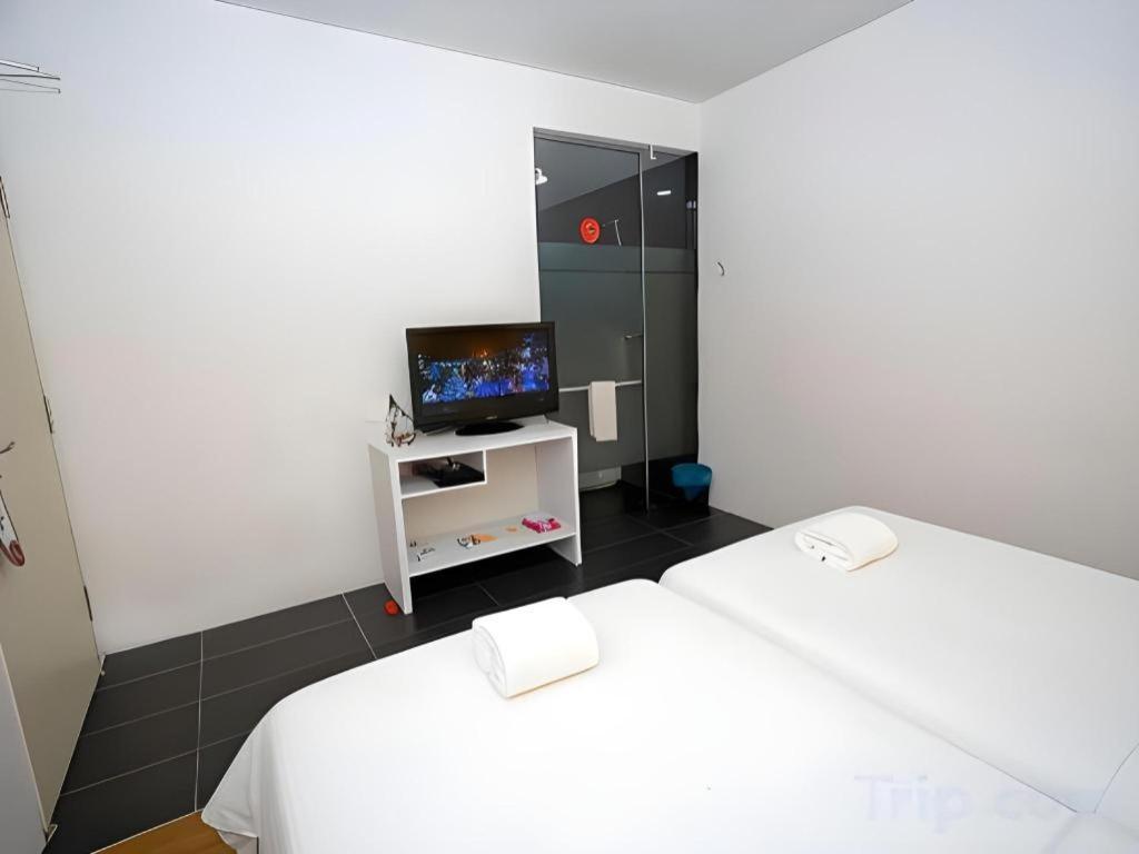 Zoom Inn Boutique Hotel - Danga Bay Johor Bahru Esterno foto