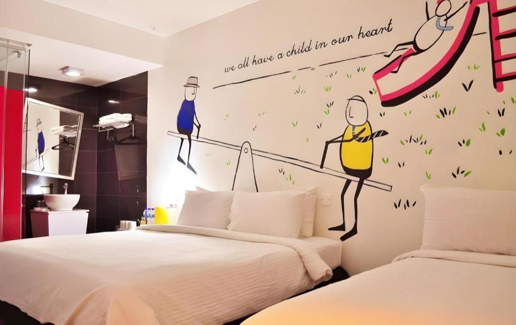 Zoom Inn Boutique Hotel - Danga Bay Johor Bahru Esterno foto