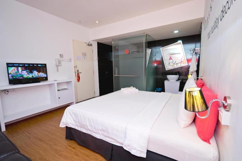 Zoom Inn Boutique Hotel - Danga Bay Johor Bahru Esterno foto