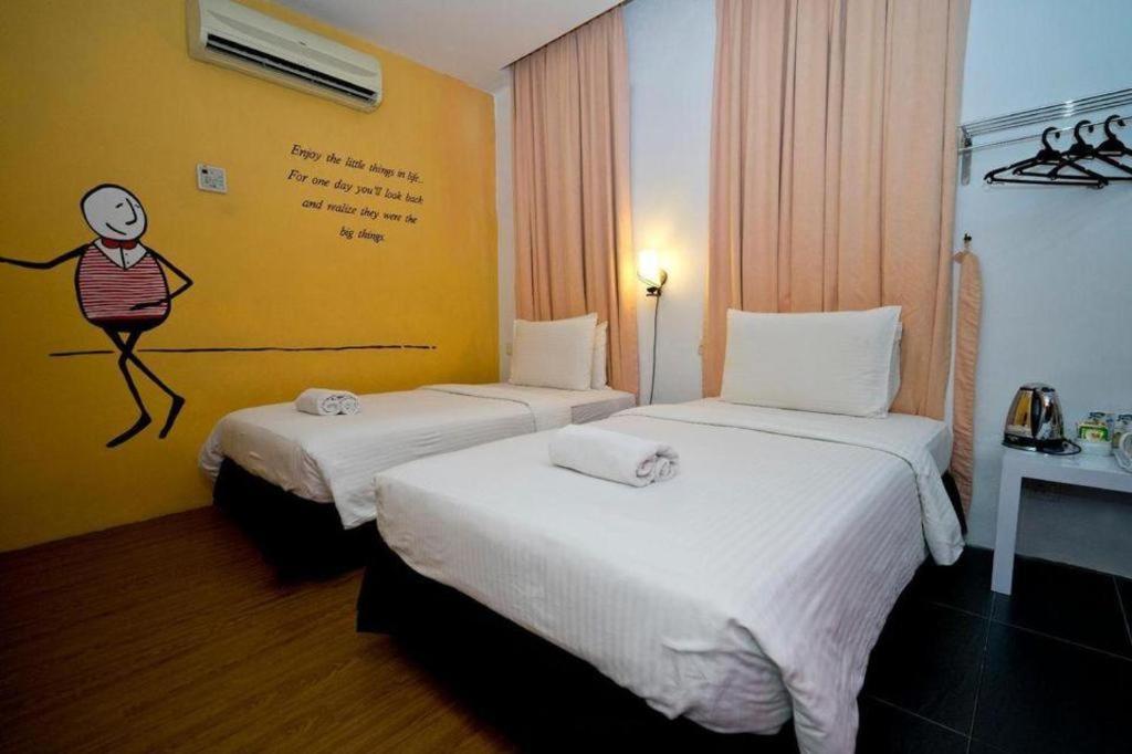 Zoom Inn Boutique Hotel - Danga Bay Johor Bahru Esterno foto