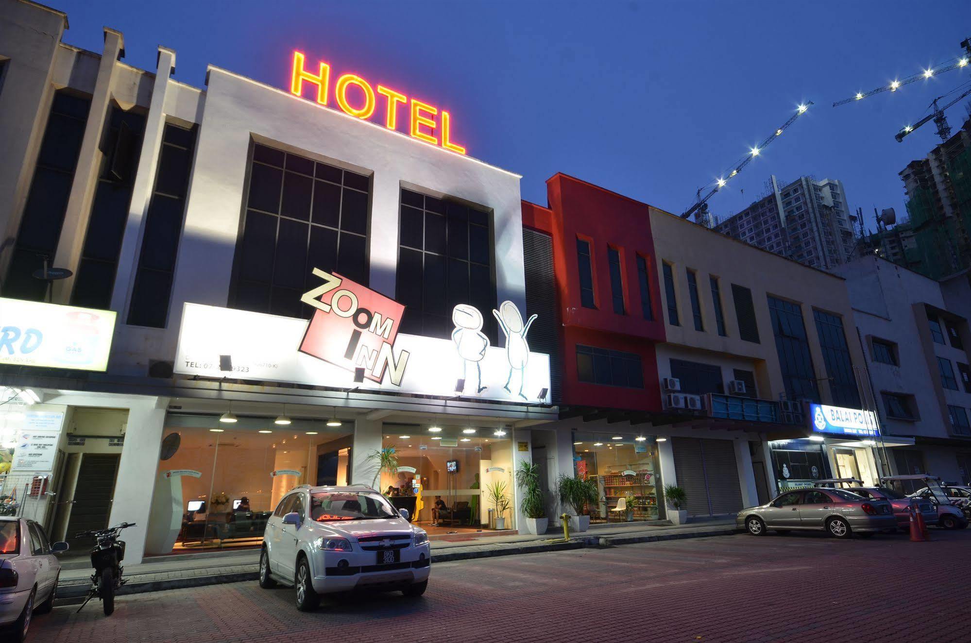 Zoom Inn Boutique Hotel - Danga Bay Johor Bahru Esterno foto